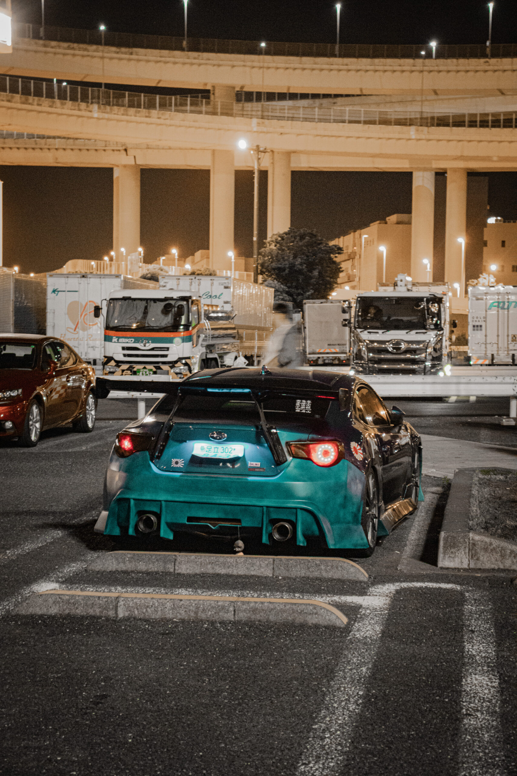 Rassemblement de voitures JDM à Daikoku PA, Tokyo, de nuit