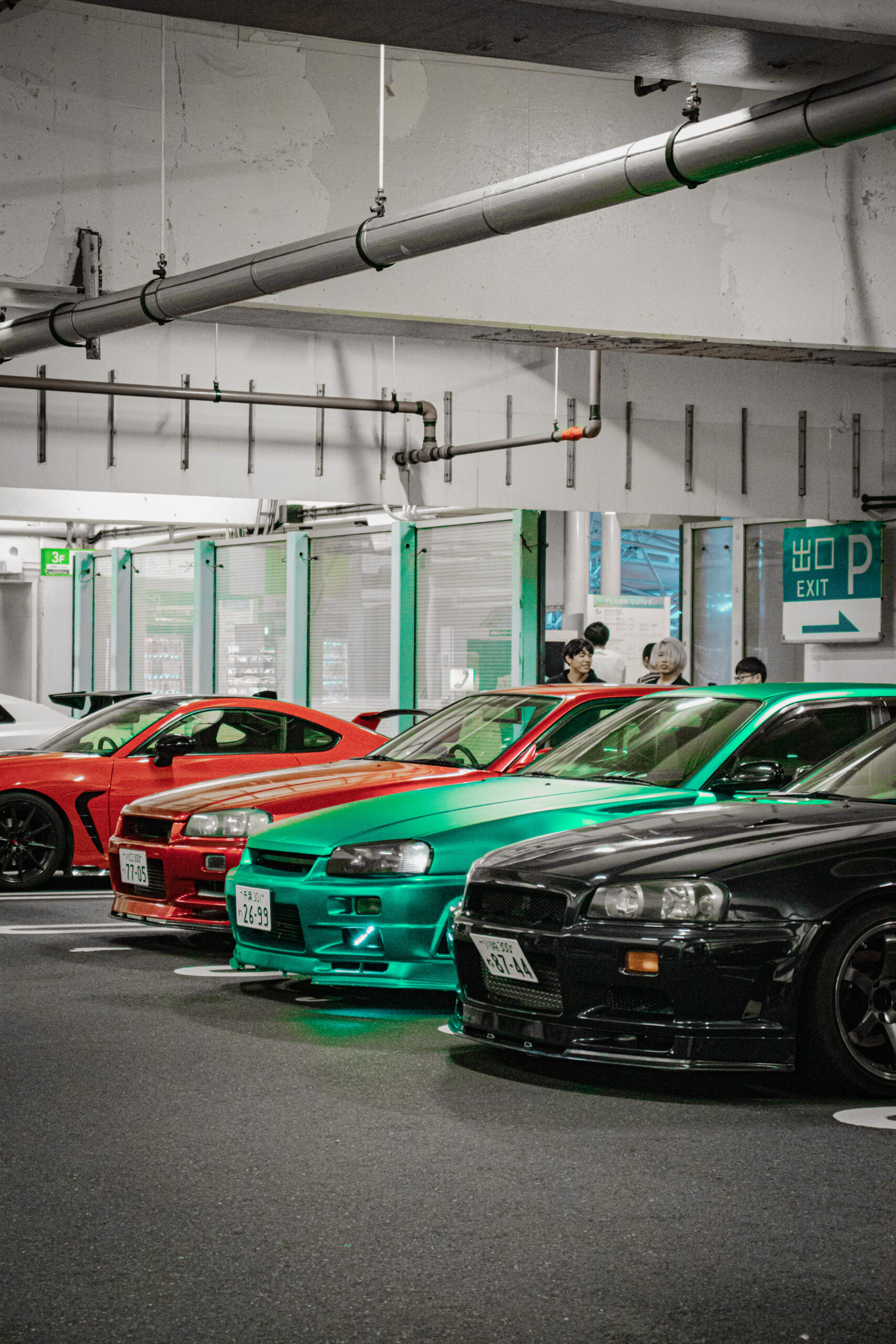 Rassemblement de voitures JDM à Daikoku PA, Tokyo, de nuit